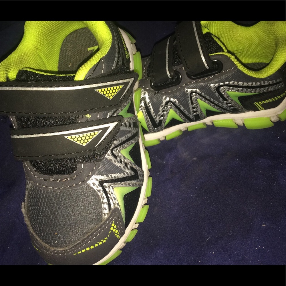 Toddlers green and gray Velcro shoes